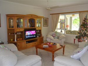 3 Bed Townhouse in Uvongo