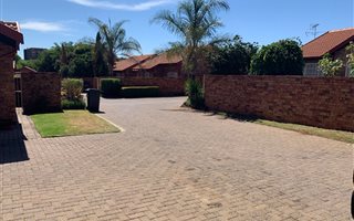 2 Bedroom Apartment in Highveld
