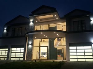 4 Bed House in Waterfall Country Estate