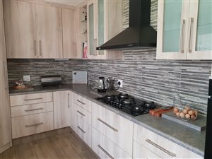 3 Bed House in Prestbury