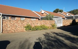 2 Bedroom Townhouse in Bloemfontein