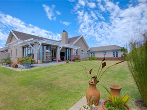 3 Bed House in Kraaibosch