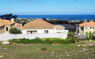 555 m² Land available in Onrus