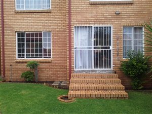 2 Bed Apartment in The Reeds