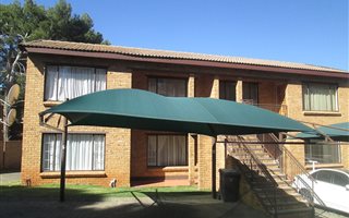 2 Bedroom Townhouse in Meredale