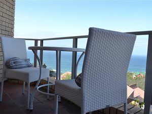 3 Bed House in Herolds Bay