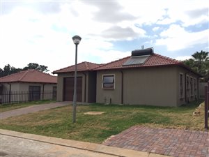 2 Bed House in Heatherview