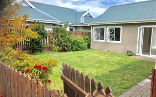 2 Bedroom House in The Village