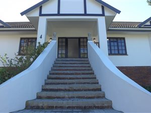 4 Bed House in Briza