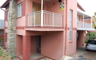 4 Bedroom House in Merebank