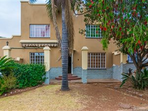 3 Bed Townhouse in Helderkruin
