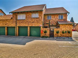 3 Bed Townhouse in Allen Grove