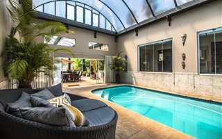 4 Bedroom House in Alphen Park