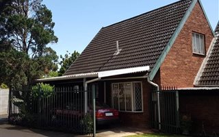 3 Bedroom Duplex in Cleland
