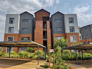 2 Bedroom Simplex in The Hills
