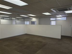 240 m² Office Space in Baysville
