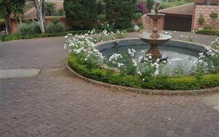 3 Bedroom Townhouse in Sterrewag