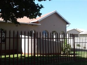 3 Bed House in Brakpan Central