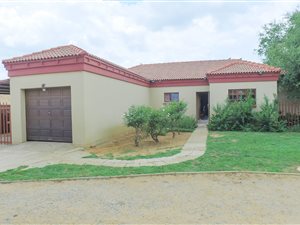 3 Bed House in Viljoenskroon
