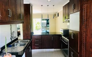 3 Bedroom Simplex in Sherwood