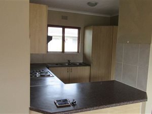 3 Bed Townhouse in Paulshof