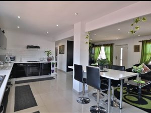 2 Bed House in Pelikan Park