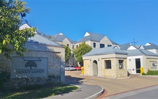 2 Bedroom Apartment in St Dumas