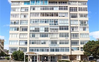 Studio Apartment in Mouille Point
