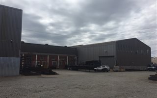 9905 m² Industrial space in Deal Party