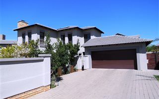 3 Bedroom House in Midlands Estate