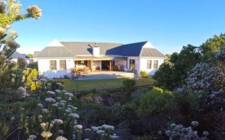 3 Bedroom House in St Francis Links