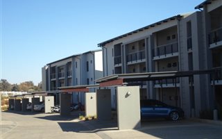 1 Bedroom Apartment in Jackal Creek Golf Estate