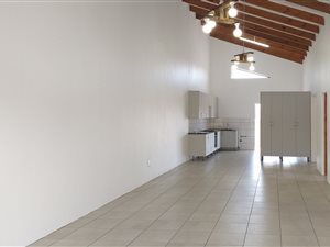 2 Bed Townhouse in Klein Brak River