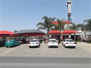 400 m² Office Space in Maroeladal