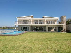 5 Bed House in Simbithi Estate