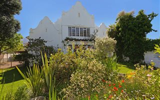 5 Bedroom House in Rosebank