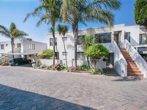 2 Bed Apartment in Victory Park