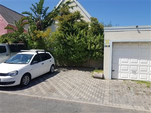 3 Bed House in Gordons Bay Central