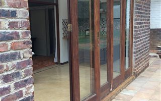 1 Bedroom Garden Cottage in Robin Acres