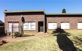 3 Bedroom House in Riamarpark