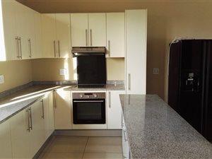 2 Bed Apartment in Point Waterfront