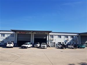 1067 m² Industrial space in Briardene