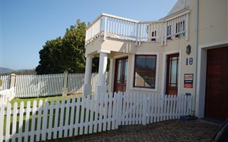 3 Bedroom House in Green Pastures