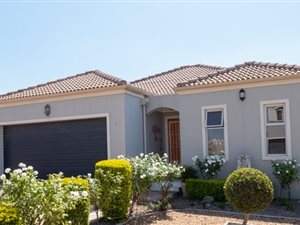 3 Bed House in Avalon Estate