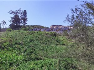 1600 m² Land available in La Mercy