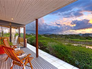 5 Bed House in Atlantic Beach Golf Estate
