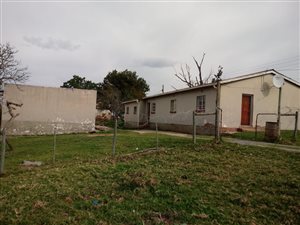15 Bed House in Eastern Karoo