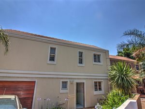 3 Bed Duplex in Buurendal