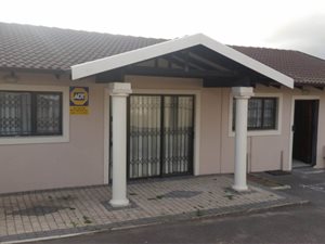 6 Bed House in Springfield Park