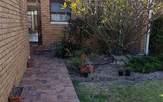 2 Bedroom Simplex in Bellville Central